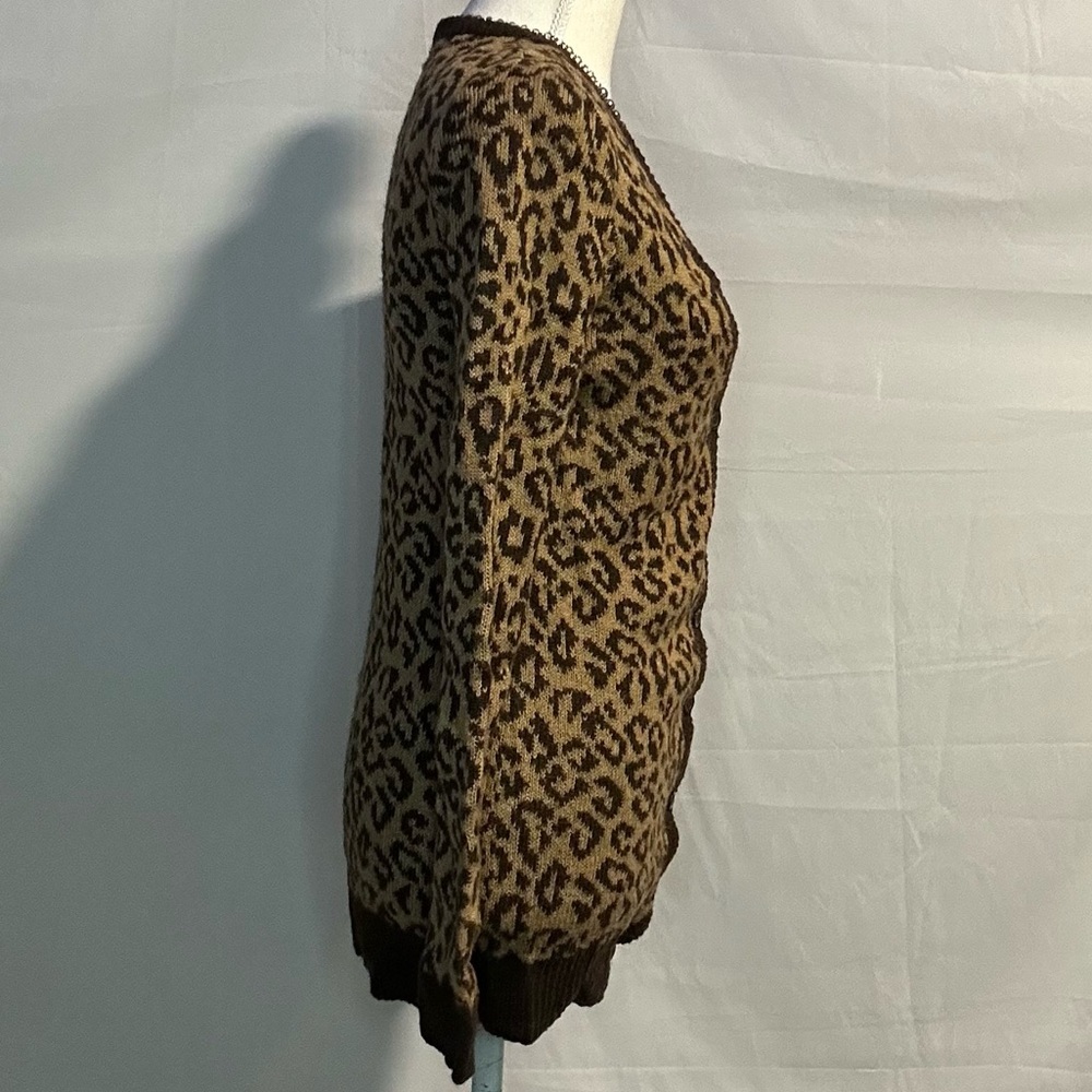Sweater cardigan - 2 for $20 or 3 for $30 (Mix & Match) - Picture 4 of 6
